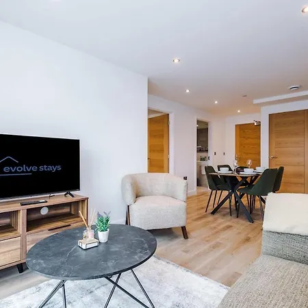 1br, Free Wi-fi, Modern Stay, Richmond Hill شقة ليدز