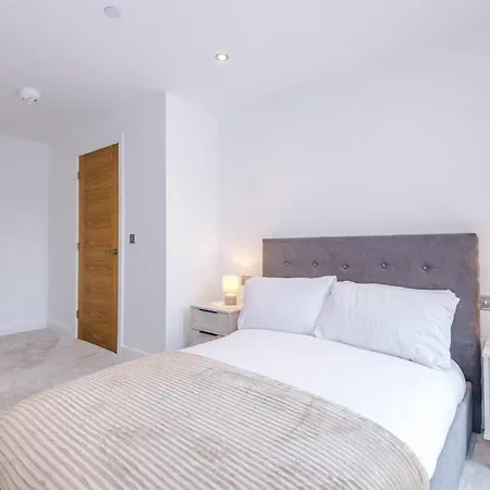 شقة 1br, Free Wi-fi, Modern Stay, Richmond Hill *