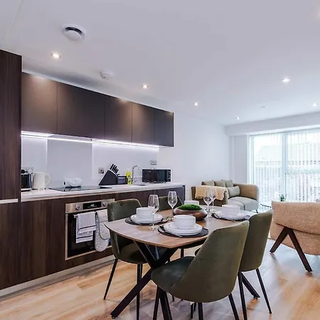 شقة 1br, Free Wi-fi, Modern Stay, Richmond Hill *